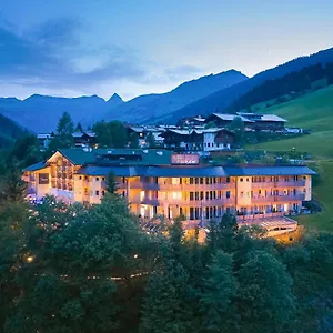 residenz-hochalm-hinterglemm.saalbachhinterglemmhotels.com/